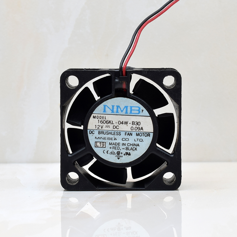 4cm Fan for NMB 1606KL-04W-B39 - Pc Chassis recension och pris